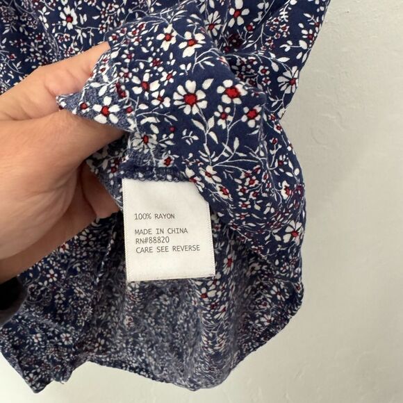 Rose & Thyme M Floral Print Short Sleeve Rayon Blouse - Picture 4 of 4